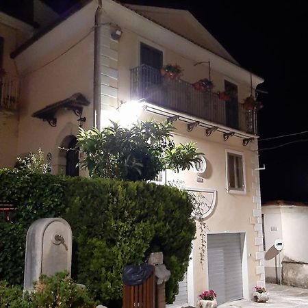 Meridiana Santa Maria del Molise Bagian luar foto